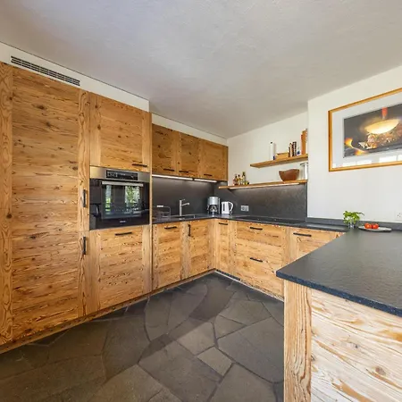 L'echappee Belle וורבייה